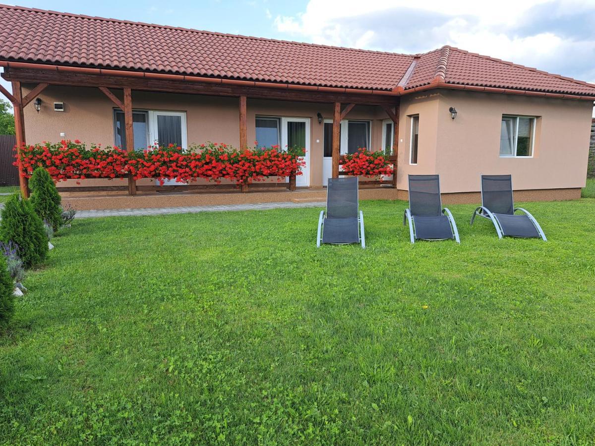 Lavender Villa Sovata Exterior photo